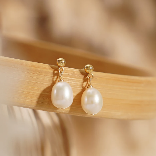Minimalist Freshwater Pearls Earrings, Gold Pearl Stud Earrings, Wedding Earrings, Bridal Earrings Jewelry, Bridesmaid Gifts for Her